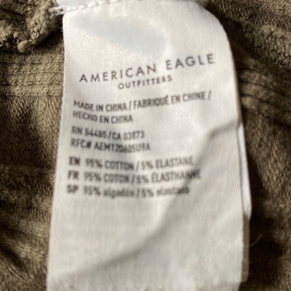 American Eagle Cropped Tank Size L - Picture 5 of 5